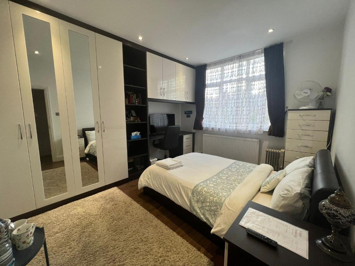 Deluxe Homestay Near Tottenham Hotspur Stadium Лондон Экстерьер фото